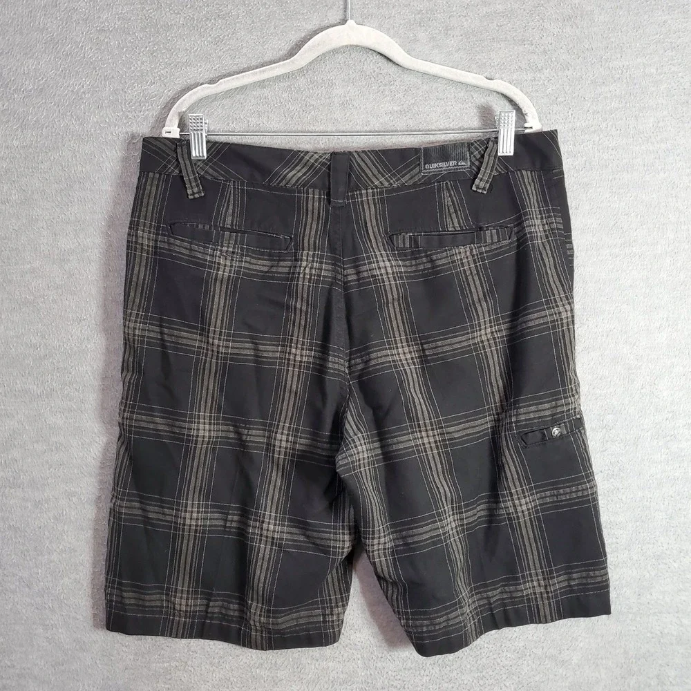 Quiksilver Men Shorts 36 Black Plaid‎ Chino Outdoor Golf Skater Pockets